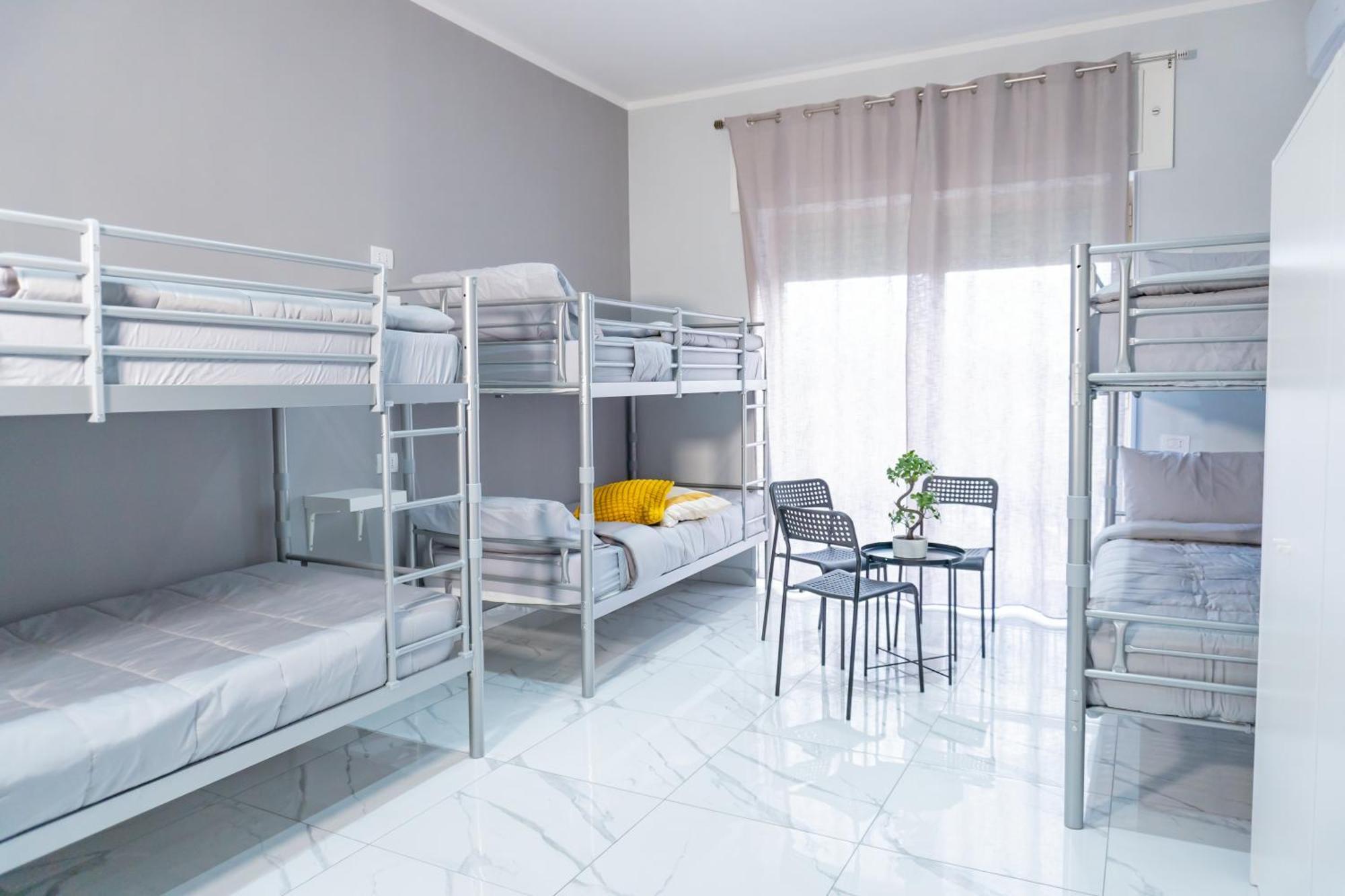 Hostel Partenope Неаполь Экстерьер фото