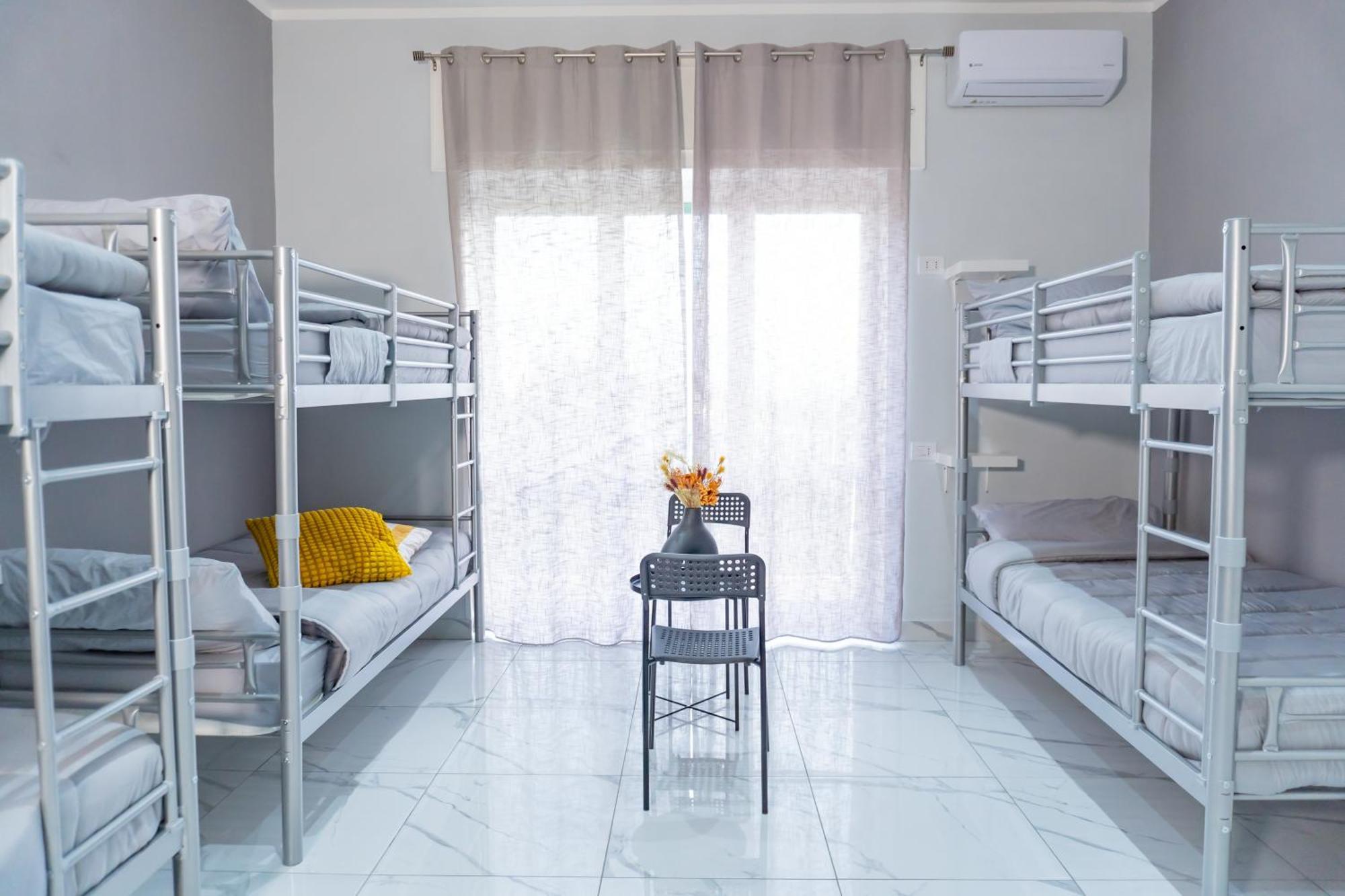 Hostel Partenope Неаполь Экстерьер фото